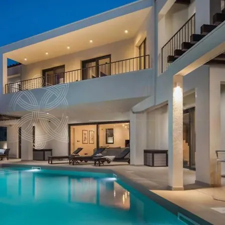Rica Location, Private Pool Casa de Férias